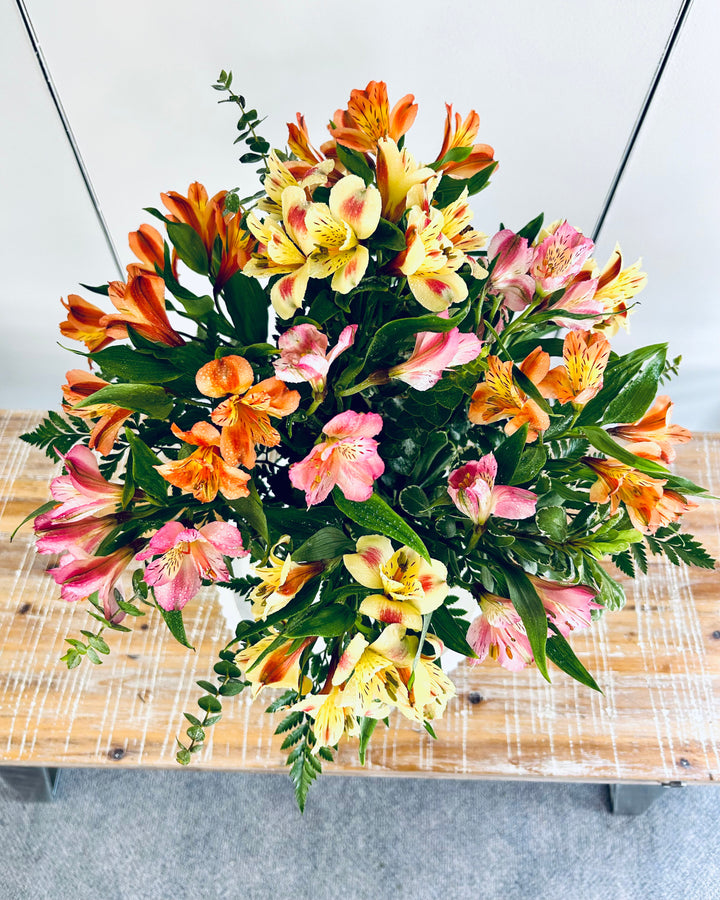 Amazing Alstroemeria Flower Arrangement