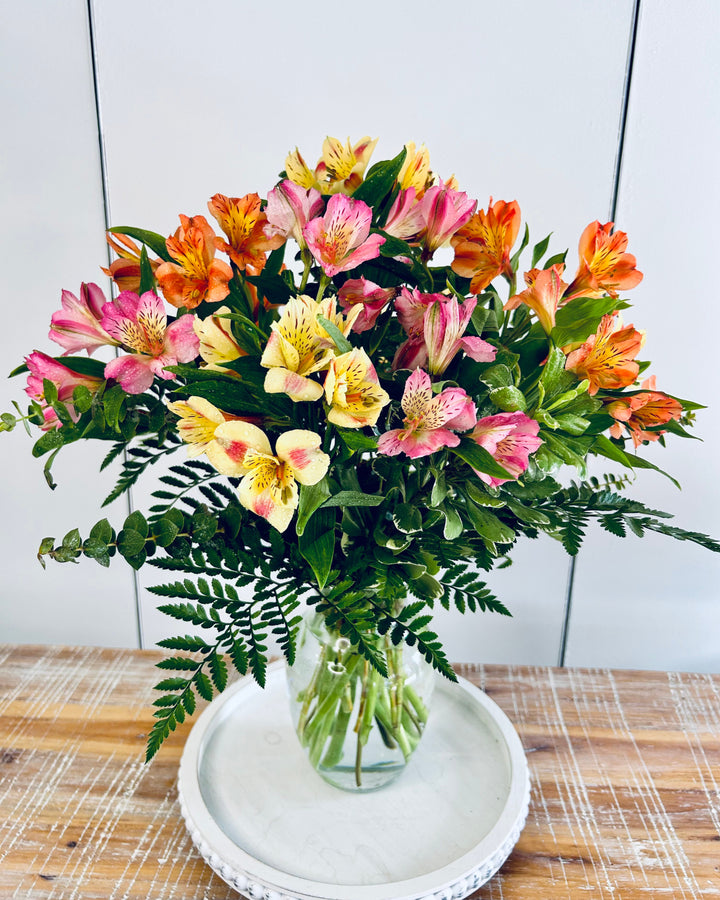 Amazing Alstroemeria Flower Arrangement